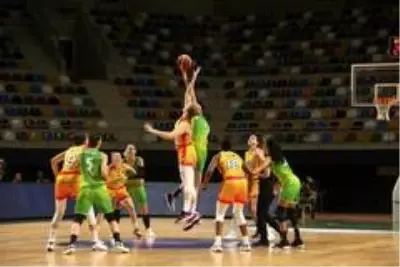 EuroLeague Kadınlar: Spar Girona: 76 ACS Sepsi: 54