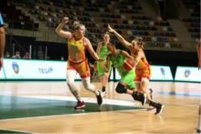 EuroLeague Kadınlar: Spar Girona: 76 ACS Sepsi: 54