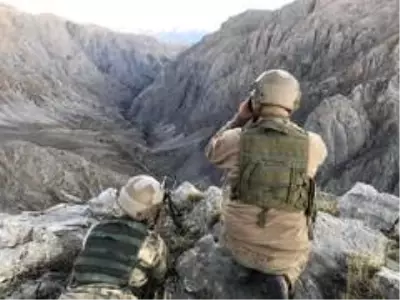 Son dakika haberleri: Hakkari'de 4 terörist etkisiz hale getirildi Son dakika haberleri: Hakkari'de 4 terörist etkisiz hale getirildi