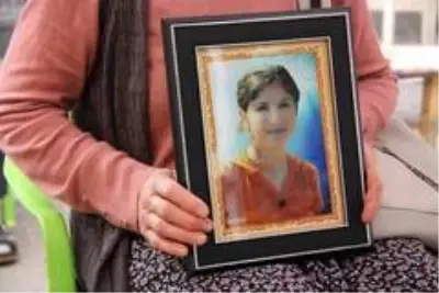 Son dakika haber! HDP önündeki ailelerin çığlığı her geçen gün yayılmaya devam ediyor Son dakika haber! HDP önündeki ailelerin çığlığı her geçen gün yayılmaya devam ediyor