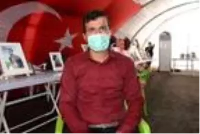 HDP önündeki eylemde 422'nci gün: Aile sayısı 154 oldu HDP önündeki eylemde 422'nci gün: Aile sayısı 154 oldu