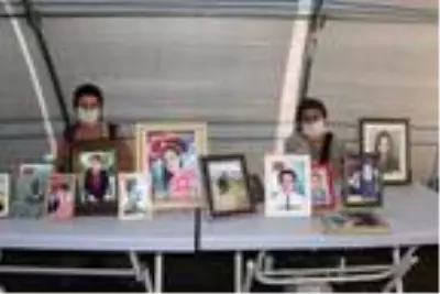 HDP önündeki eylemde 422'nci gün: Aile sayısı 154 oldu HDP önündeki eylemde 422'nci gün: Aile sayısı 154 oldu