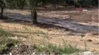 Hortumla gelen yağmur sonrası şehir balçığa gömüldü Hortumla gelen yağmur sonrası şehir balçığa gömüldü