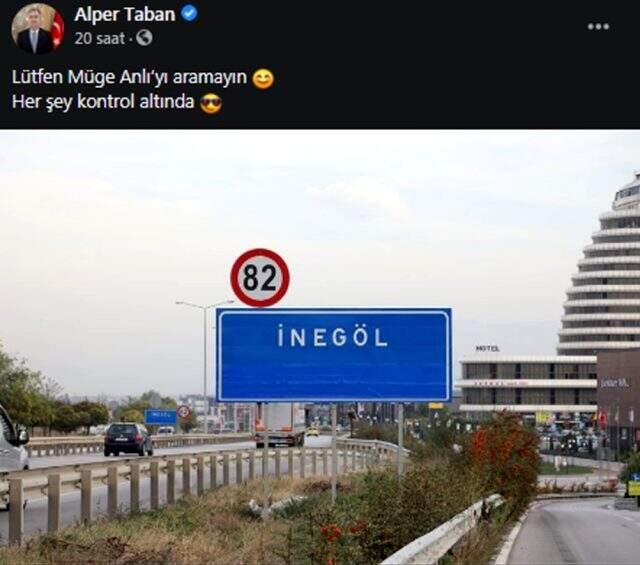 İlçenin girişindeki nüfus kısmı boş tabelayı görenler şaşkınlığını gizleyemiyor