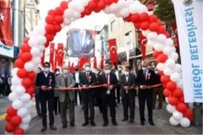 İnegöl ve Cumhuriyet sergisi açıldı İnegöl ve Cumhuriyet sergisi açıldı