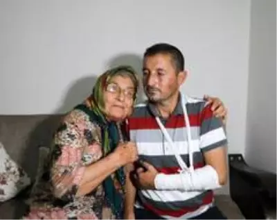 Son dakika haberleri | İşitme engelli adama cadde ortasında feci dayak kamerada Son dakika haberleri | İşitme engelli adama cadde ortasında feci dayak kamerada