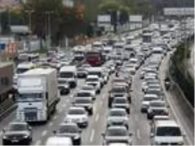 İstanbul'da tatil trafiği başladı, yoğunluk yüzde 53'e ulaştı İstanbul'da tatil trafiği başladı, yoğunluk yüzde 53'e ulaştı