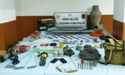 Niğde'de kaçak kazıya suçüstü Niğde'de kaçak kazıya suçüstü