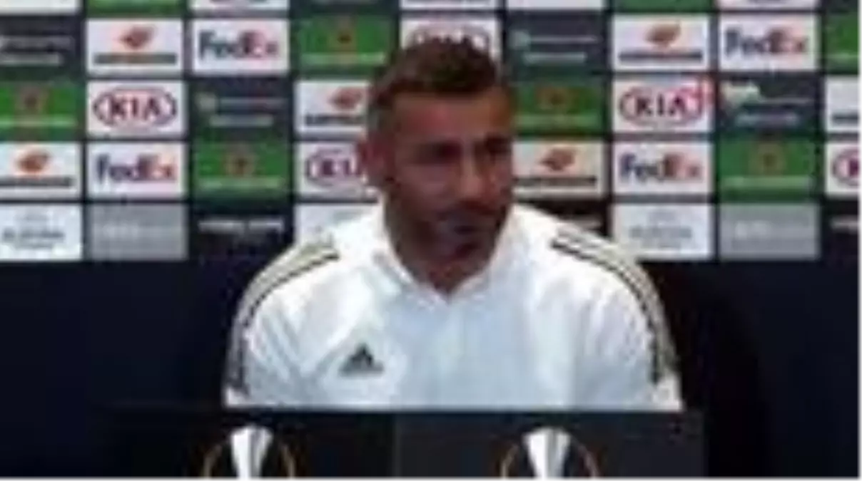 Karabağ Teknik Direktörü Gurban Gurbanov: 'Askerlerimizi düşünsek de işimizi en iyi şekilde yapacağız'