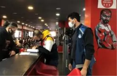Karantina ihlaline 37 bin 800 lira para cezası kesildi Karantina ihlaline 37 bin 800 lira para cezası kesildi