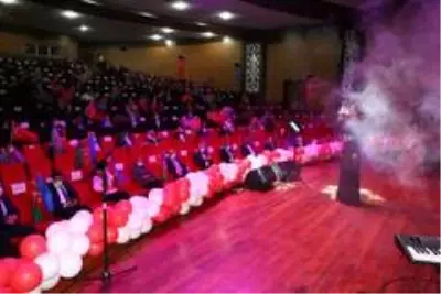 Keçiören'de Cumhuriyet coşkusu Azerin konseriyle başladı Keçiören'de Cumhuriyet coşkusu Azerin konseriyle başladı