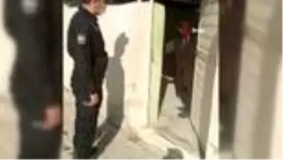 Son dakika yerel: Kimsesiz ninenin kışlık yakacağını polis taşıdı Son dakika yerel: Kimsesiz ninenin kışlık yakacağını polis taşıdı