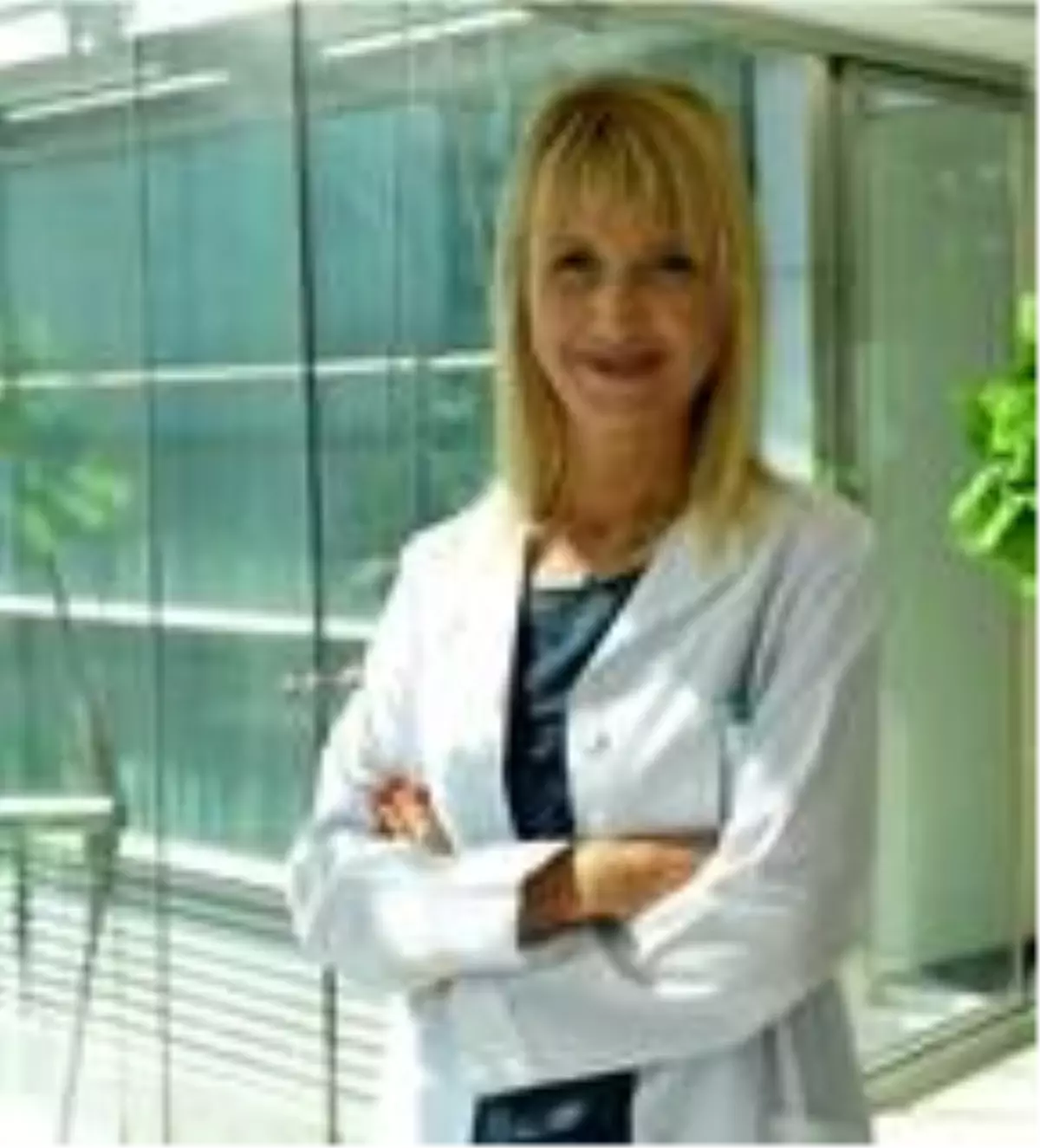 'Koronavirüse karşı gözlerinizi lensle değil, gözlükle koruyun'