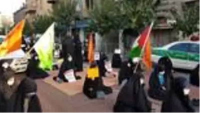 Son dakika haberi... - Macron, Fransa'nın Tahran Büyükelçiliği önünde protesto edildi Son dakika haberi... - Macron, Fransa'nın Tahran Büyükelçiliği önünde protesto edildi