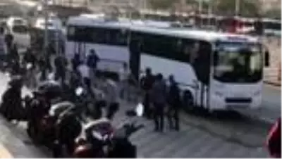 Malatya'daki 7 kişinin yaralandığı kavganın görüntüleri ortaya çıktı Malatya'daki 7 kişinin yaralandığı kavganın görüntüleri ortaya çıktı