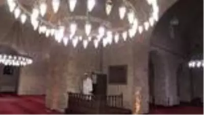 Minarelerden salavat ve tekbir sesleri yükseldi Minarelerden salavat ve tekbir sesleri yükseldi