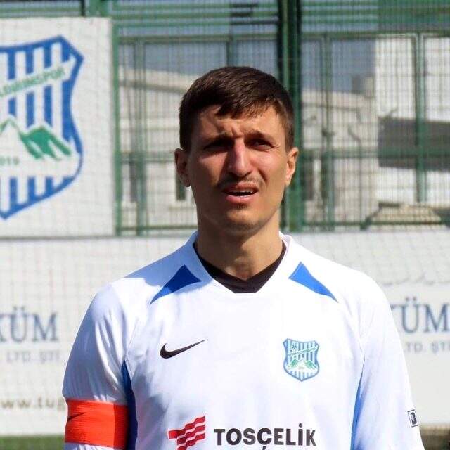 Oğlunu boğduğu iddiasıyla tutuklanan eski Süper Lig oyuncusu Cevher Toktaş ilk duruşmada savunma yapmadı
