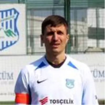 Bursa'da oğlunu boğduğu iddiasıyla tutuklanan futbolcu ilk duruşmada savunma yapmadı Bursa'da oğlunu boğduğu iddiasıyla tutuklanan futbolcu ilk duruşmada savunma yapmadı