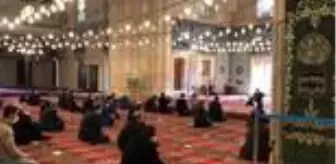 Edirne: Son dakika haberleri... Öğrencilerden Selimiye Camisi'nde Mevlit Kandili programı Edirne: Son dakika haberleri... Öğrencilerden Selimiye Camisi'nde Mevlit Kandili programı