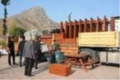 Ordu Büyükşehir Belediyesi'nden Şemdinli Belediyesi'ne malzeme desteği Ordu Büyükşehir Belediyesi'nden Şemdinli Belediyesi'ne malzeme desteği