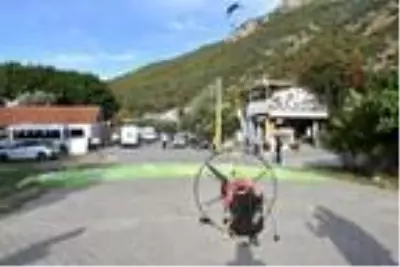 Paramotor kullanımı için 50 uçuş gerekiyor, havada 3 saat kalabiliyor Paramotor kullanımı için 50 uçuş gerekiyor, havada 3 saat kalabiliyor