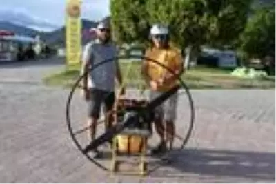 Paramotor kullanımı için 50 uçuş gerekiyor, havada 3 saat kalabiliyor Paramotor kullanımı için 50 uçuş gerekiyor, havada 3 saat kalabiliyor