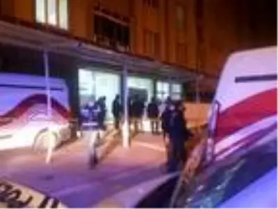 Polis memuru, komşusunu 5 kurşunla öldürdü Polis memuru, komşusunu 5 kurşunla öldürdü