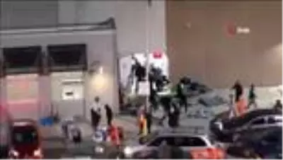 Son Dakika | Polisin öldürdüğü Wallace'ın ardından başlayan protestolar ikinci gününde Son Dakika | Polisin öldürdüğü Wallace'ın ardından başlayan protestolar ikinci gününde