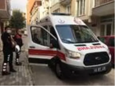 Sokak ortasında bıçaklandı, fatura ödeme merkezine sığındı (2) Sokak ortasında bıçaklandı, fatura ödeme merkezine sığındı (2)