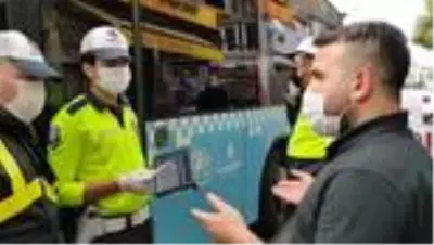 Son dakika haberleri | Taksim'de karantina ihlali yapan otobüs şoförü sağlık ekiplerine teslim edildi Son dakika haberleri | Taksim'de karantina ihlali yapan otobüs şoförü sağlık ekiplerine teslim edildi