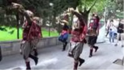 Tarihi Lise'den 'Kan Ver Afyon' kampanyasına destek Tarihi Lise'den 'Kan Ver Afyon' kampanyasına destek