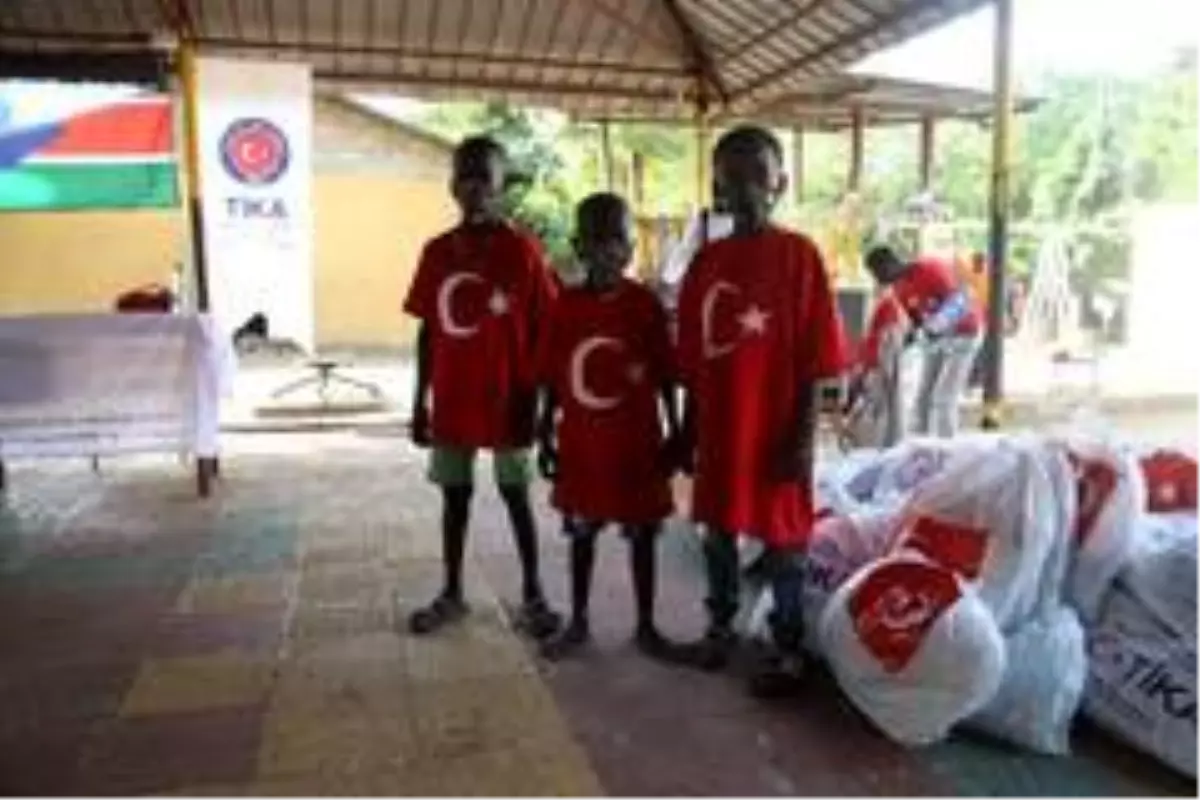 TİKA'dan Güney Sudan'da 120 yetime yardım