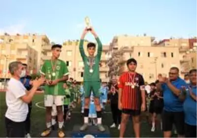 Toroslar'da futbol şöleni Toroslar'da futbol şöleni