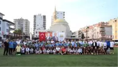Toroslar'da futbol şöleni Toroslar'da futbol şöleni