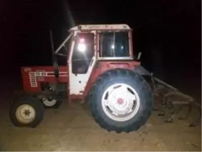 Son dakika haberleri! Traktörün başında ölü bulundu Son dakika haberleri! Traktörün başında ölü bulundu