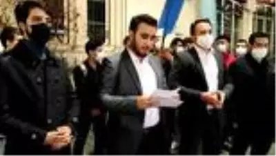 TÜGVA üyeleri, Fransa'nın İslam karşıtı tutumunu protesto etti TÜGVA üyeleri, Fransa'nın İslam karşıtı tutumunu protesto etti