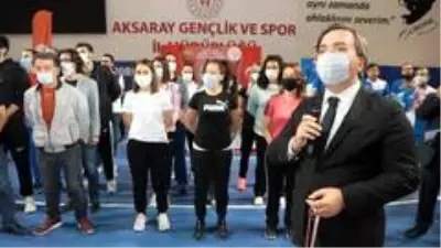 Valilik Kupası Şampiyonasında kupa ve madalyalar törenle verildi Valilik Kupası Şampiyonasında kupa ve madalyalar törenle verildi
