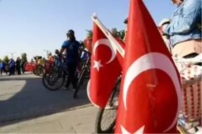 29 Ekim kutlamaları 'bisiklet turu' ile başladı 29 Ekim kutlamaları 'bisiklet turu' ile başladı