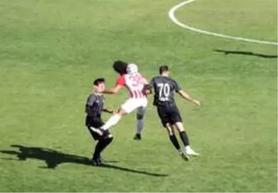 3. Lig: Karaman Belediyespor: 5 Ceyhanspor: 1 3. Lig: Karaman Belediyespor: 5 Ceyhanspor: 1