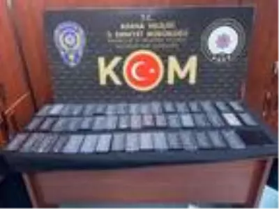 Adana'da gümrük kaçağı 116 cep telefonu ele geçirildi Adana'da gümrük kaçağı 116 cep telefonu ele geçirildi