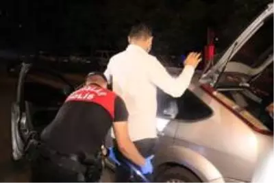 Son dakika... Adana'da hava destekli 2 bin 20 polisle huzur uygulaması Son dakika... Adana'da hava destekli 2 bin 20 polisle huzur uygulaması