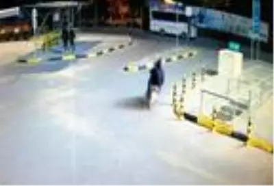 Son dakika... Alışveriş merkezinden motosiklet hırsızlığı kamerada Son dakika... Alışveriş merkezinden motosiklet hırsızlığı kamerada