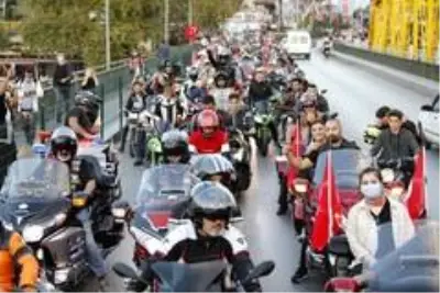 Antalya'da motosikletli kortejle Cumhuriyet kutlaması Antalya'da motosikletli kortejle Cumhuriyet kutlaması