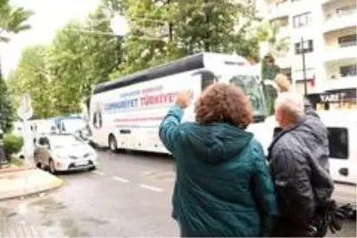 Aydın'da Cumhuriyet Otobüsü, 29 Ekim'i renklendirdi Aydın'da Cumhuriyet Otobüsü, 29 Ekim'i renklendirdi