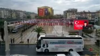 Aydın'da Cumhuriyet Otobüsü, 29 Ekim'i renklendirdi Aydın'da Cumhuriyet Otobüsü, 29 Ekim'i renklendirdi