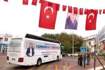 Aydın'da Cumhuriyet Otobüsü, 29 Ekim'i renklendirdi Aydın'da Cumhuriyet Otobüsü, 29 Ekim'i renklendirdi