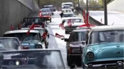 Keçiören'de klasik otomobillerden '29 Ekim Cumhuriyet Bayramı' konvoyu Keçiören'de klasik otomobillerden '29 Ekim Cumhuriyet Bayramı' konvoyu