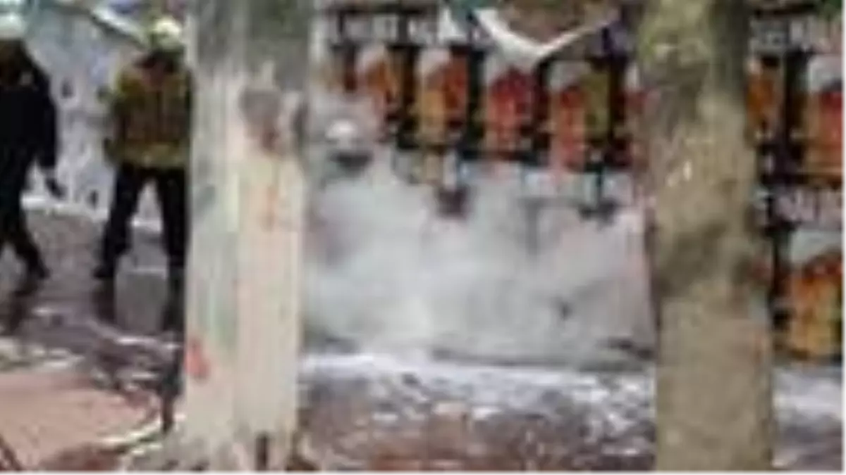 Şişli'de yer altı elektrik kablolarında patlama