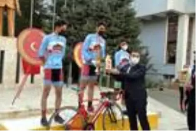Bingöl'de pedallar cumhuriyet için çevrildi Bingöl'de pedallar cumhuriyet için çevrildi