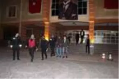 Son dakika! Bir ay önce boşandığı eşini tabancayla öldürdü (2) Son dakika! Bir ay önce boşandığı eşini tabancayla öldürdü (2)